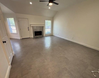 517 Meadowcrest Drive - Photo Thumbnail 1