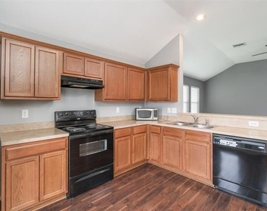 6260 Trinity Creek Drive - Photo Thumbnail 11