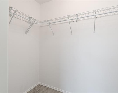 6260 Trinity Creek Drive - Photo Thumbnail 15