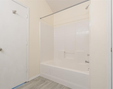 6260 Trinity Creek Drive - Photo Thumbnail 17