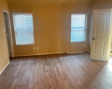 9108 Stewart Street - Photo Thumbnail 5