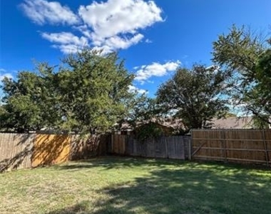 4020 Blue Flag Lane - Photo Thumbnail 22