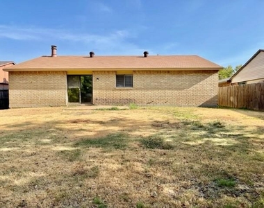 4020 Blue Flag Lane - Photo Thumbnail 23