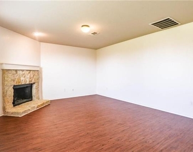 2324 Cavalry Drive - Photo Thumbnail 11