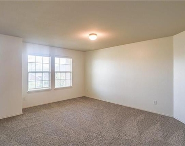 2324 Cavalry Drive - Photo Thumbnail 14