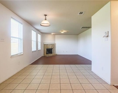 2324 Cavalry Drive - Photo Thumbnail 10