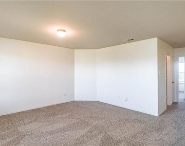 2324 Cavalry Drive - Photo Thumbnail 15