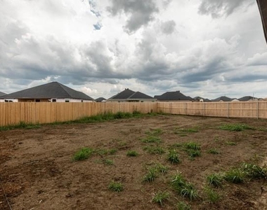 7627 Hudson Way - Photo Thumbnail 38