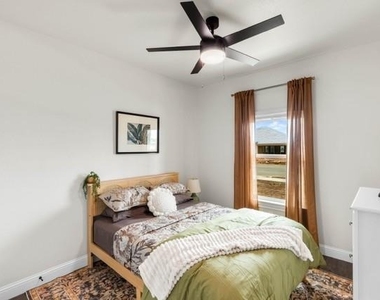 7627 Hudson Way - Photo Thumbnail 18
