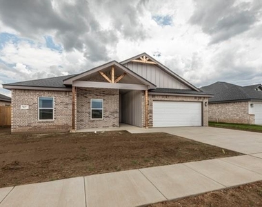 7627 Hudson Way - Photo Thumbnail 2