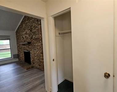 1908 Westridge Street - Photo Thumbnail 5