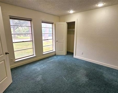 1908 Westridge Street - Photo Thumbnail 3