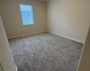 6406 Shakespeare Place - Photo Thumbnail 11