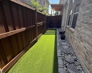 6406 Shakespeare Place - Photo Thumbnail 16