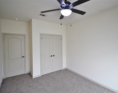 112 Bridle Court - Photo Thumbnail 16