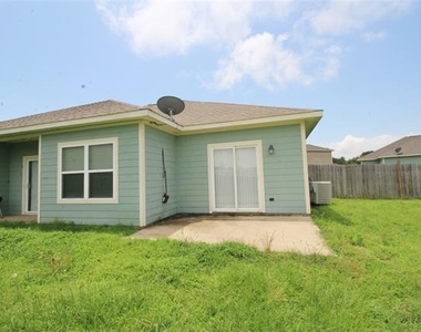 112 Bridle Court - Photo Thumbnail 20