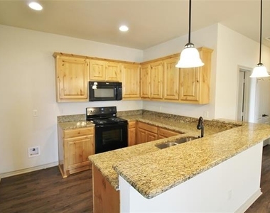 112 Bridle Court - Photo Thumbnail 7