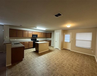 4642 Elm Point Drive - Photo Thumbnail 2