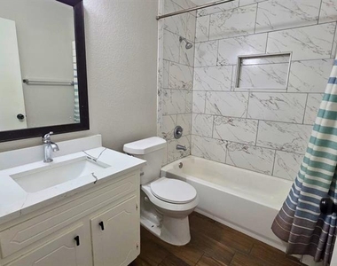 209 E Eller Avenue - Photo Thumbnail 14