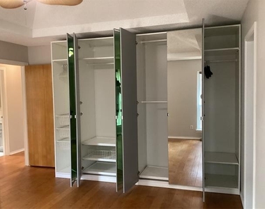 2841 Southridge Drive - Photo Thumbnail 19