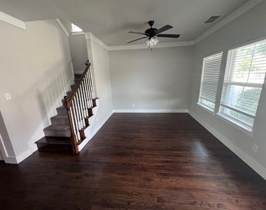 1000 N Kentucky Street - Photo Thumbnail 8