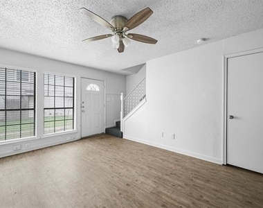 4921 Miller Avenue - Photo Thumbnail 1