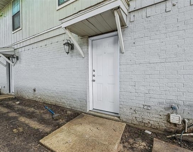 4921 Miller Avenue - Photo Thumbnail 14