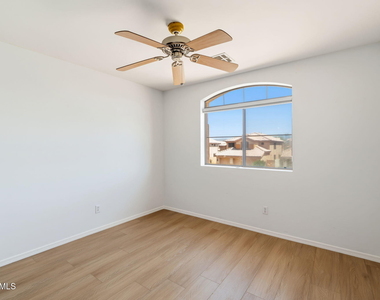 29424 N 49th Street - Photo Thumbnail 39