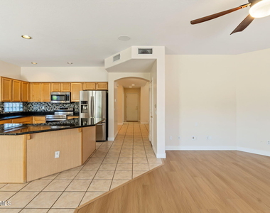 29424 N 49th Street - Photo Thumbnail 12