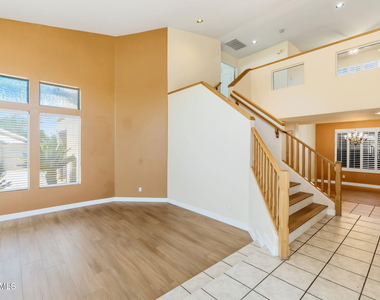 29424 N 49th Street - Photo Thumbnail 7
