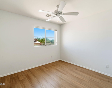 29424 N 49th Street - Photo Thumbnail 41