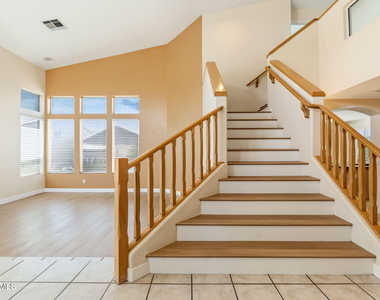 29424 N 49th Street - Photo Thumbnail 8