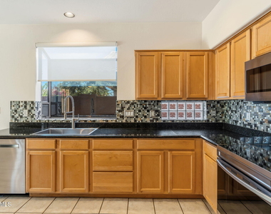29424 N 49th Street - Photo Thumbnail 18