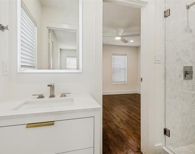 4425 Emerson Avenue - Photo Thumbnail 22
