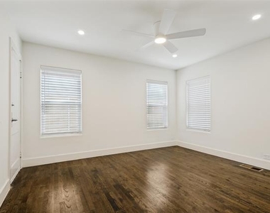 4425 Emerson Avenue - Photo Thumbnail 19