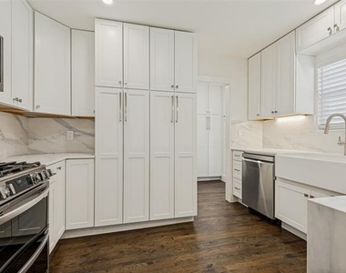 4425 Emerson Avenue - Photo Thumbnail 15