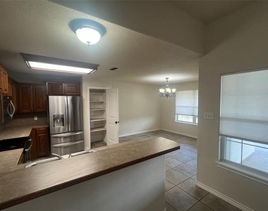 801 Big Water Trail - Photo Thumbnail 5