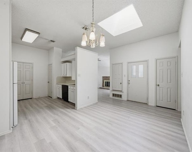 2103 Overview Lane - Photo Thumbnail 10