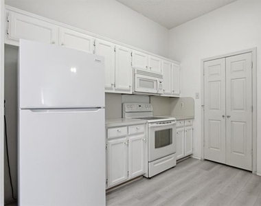 2103 Overview Lane - Photo Thumbnail 12