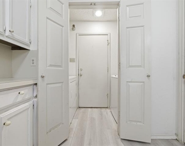2103 Overview Lane - Photo Thumbnail 13