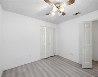 2103 Overview Lane - Photo Thumbnail 22
