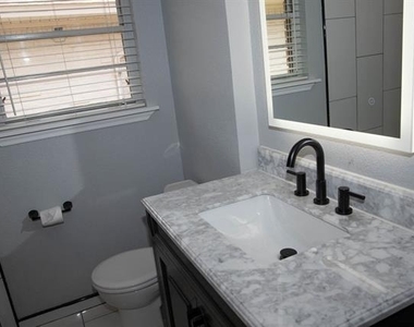 10028 San Lorenzo Avenue - Photo Thumbnail 29