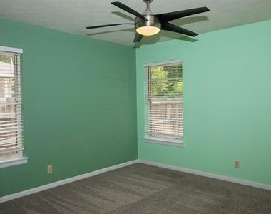 10028 San Lorenzo Avenue - Photo Thumbnail 20