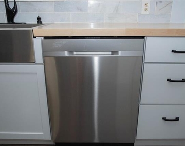 10028 San Lorenzo Avenue - Photo Thumbnail 11