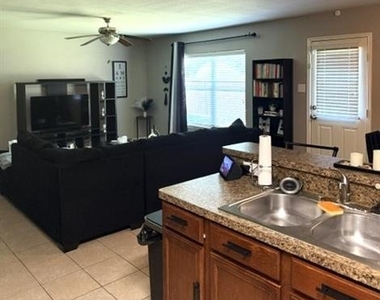 1424 Cottonwood Trail - Photo Thumbnail 3
