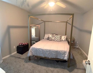 1424 Cottonwood Trail - Photo Thumbnail 5