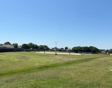 1424 Cottonwood Trail - Photo Thumbnail 10