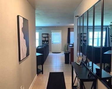 1424 Cottonwood Trail - Photo Thumbnail 2