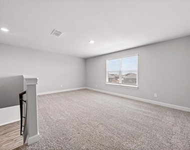 1905 Mckee Court - Photo Thumbnail 11