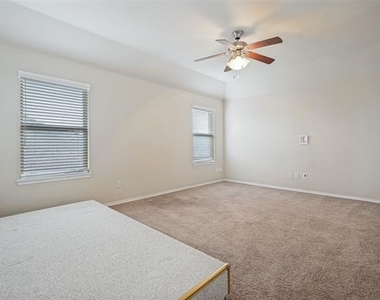 2309 Michelle Creek Drive - Photo Thumbnail 18